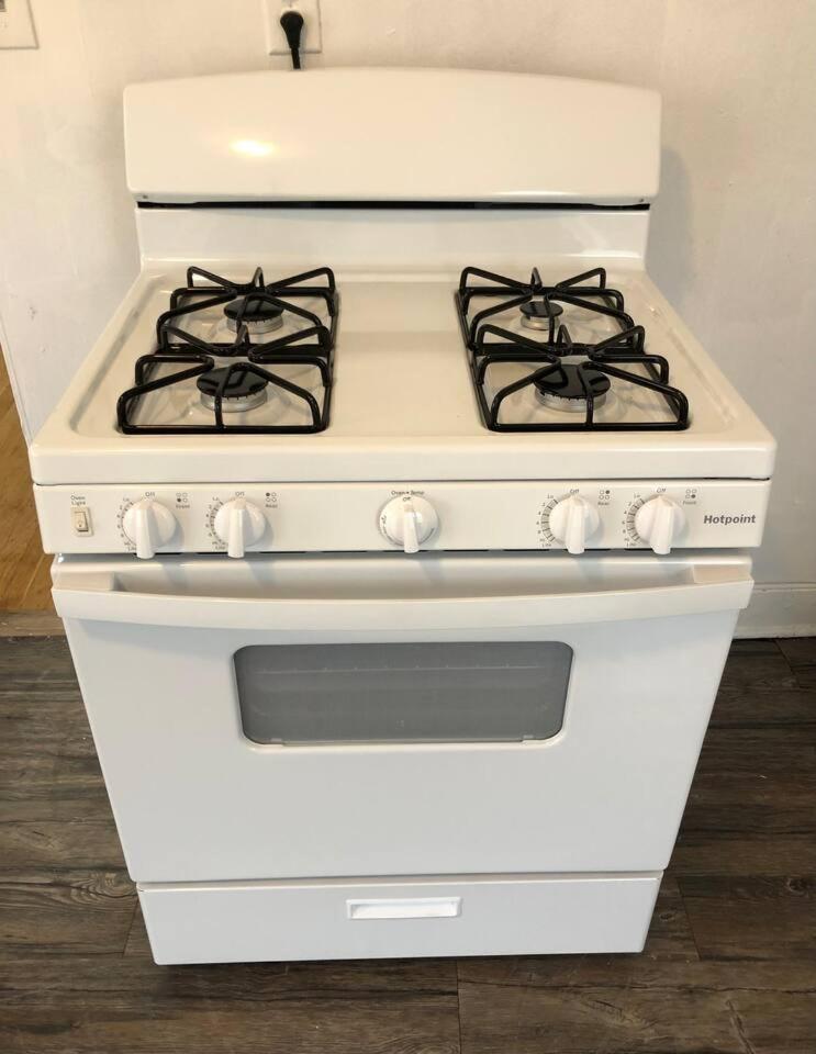 Appartement Spacious 2 Bedroom With 1 Bathroom And Private Street Entrance Paterson